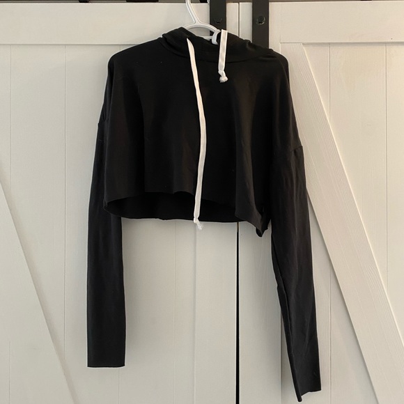 Reebok crop hoodie - Picture 2 of 5